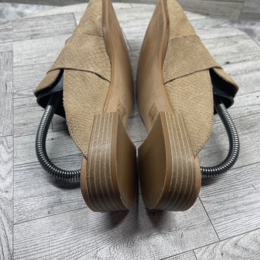 Free People Mules Women 38.5 / 8M At Ease Shoes Brown Tan‎ Suede Embossed Snake - Picture 11 of 16